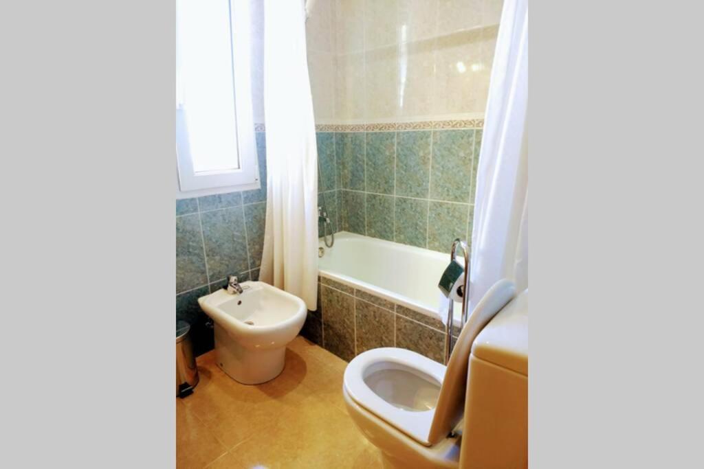 阿尔啼Bright & Spacious Apt - Panoramic Views!公寓 外观 照片